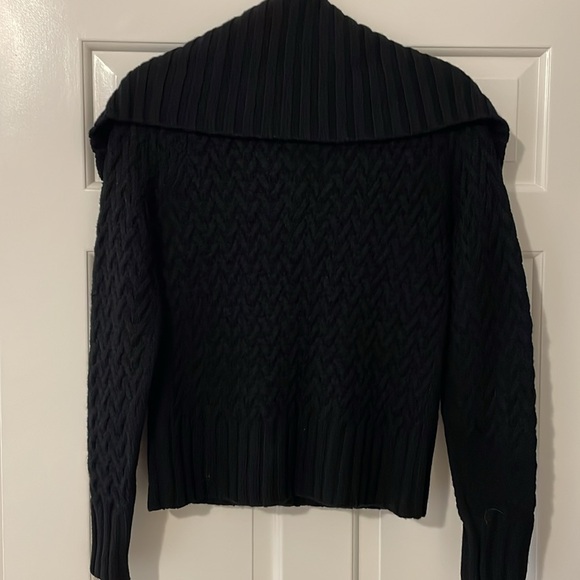 Banana Republic sweater - Picture 5 of 7